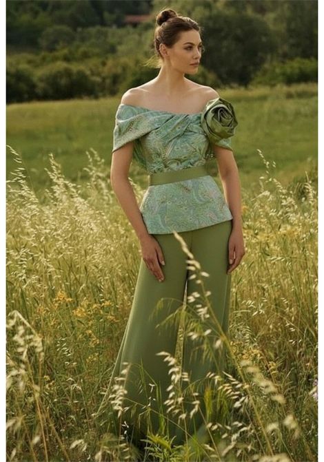 Coordinated bodice and trousers MISCHALIS | dress | A4 1169  A4 11851